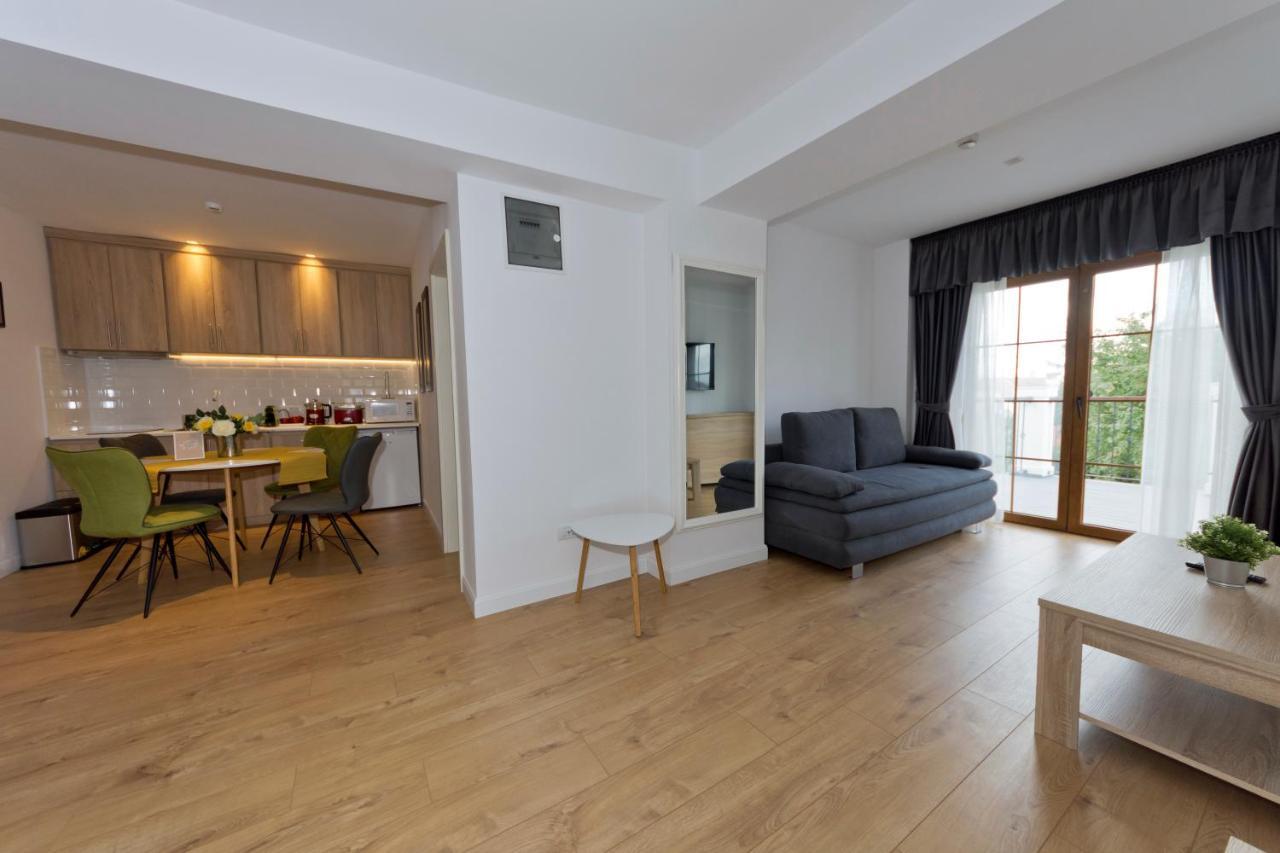 Apartaments Rîşnov Esterno foto
