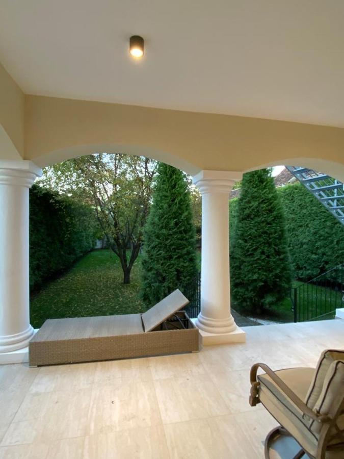 Apartaments Rîşnov Esterno foto